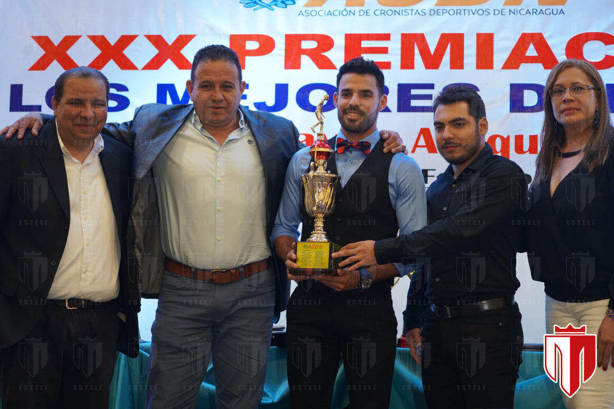 Institución y jugadores premiados por ACDN