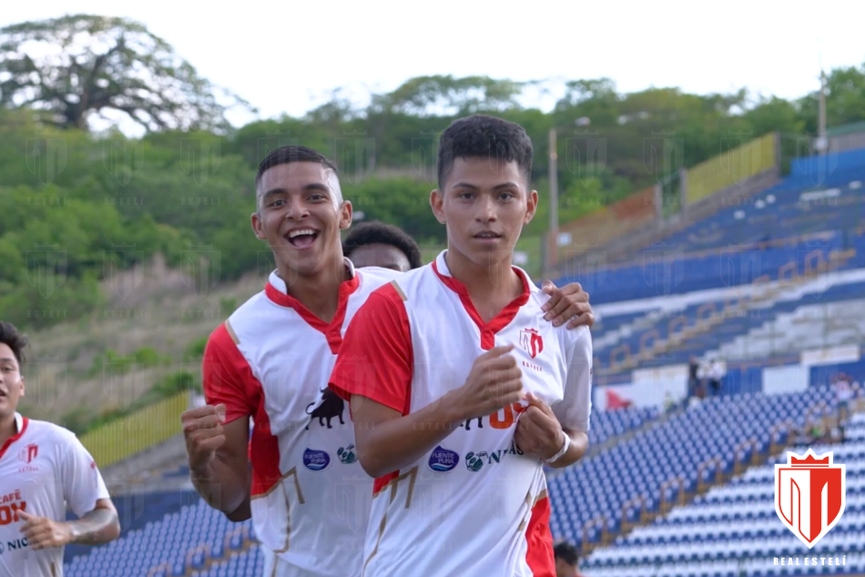 Juveniles a un paso de la final