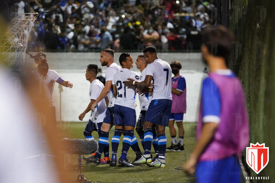 Nicaragua en la cima del grupo C