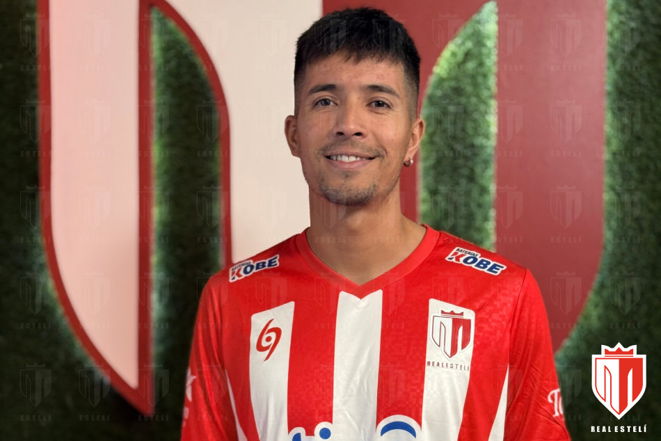 Goleador de la liga tica aborda el tren